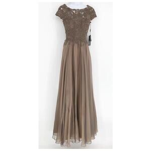 La Femme Floral Embroidery Lace Chiffon A-Line Formal Gown Size 6 in Cocoa NWT